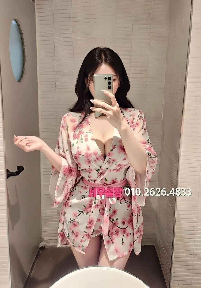 군산 다국적노래클럽 프리미엄 라인업 10번 프로필